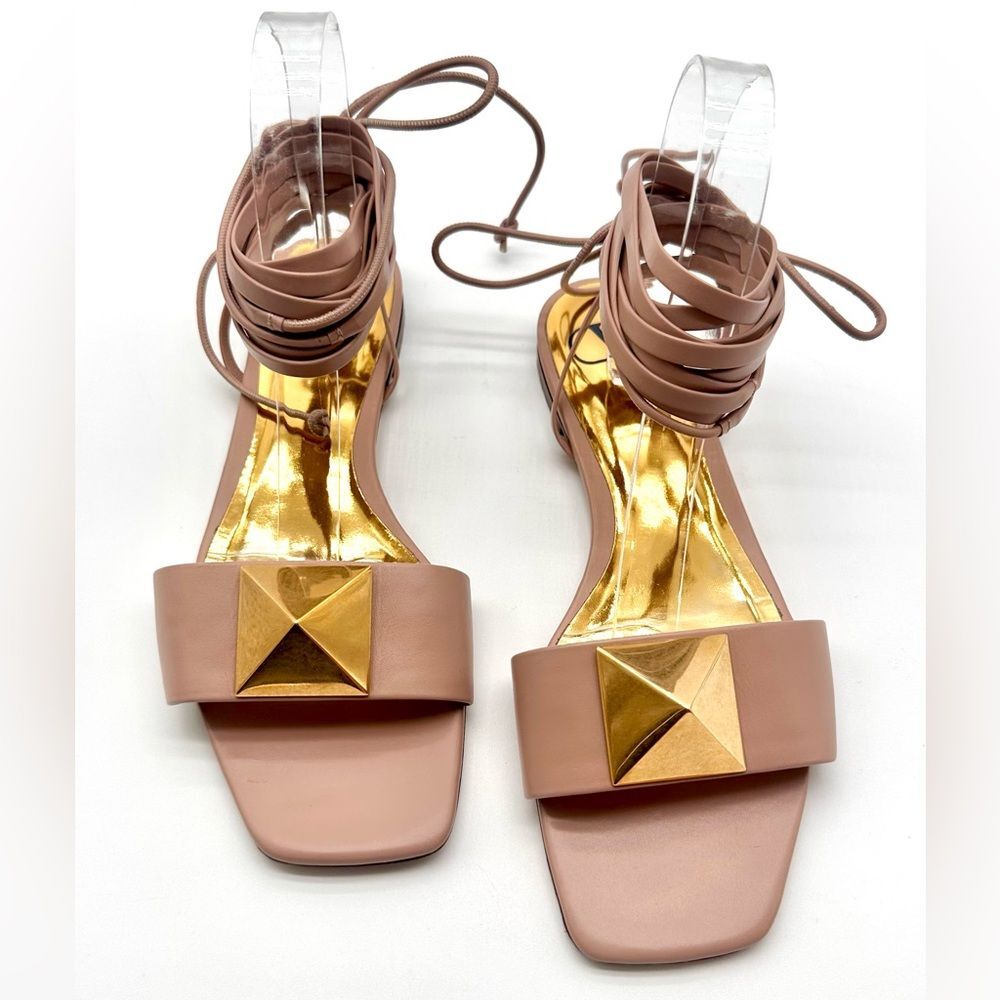 Valentino Garavani One Stud Gladiator Ankle Tie Wrap Flat Sandals Poudre EU 39.5 - Picture 10 of 12